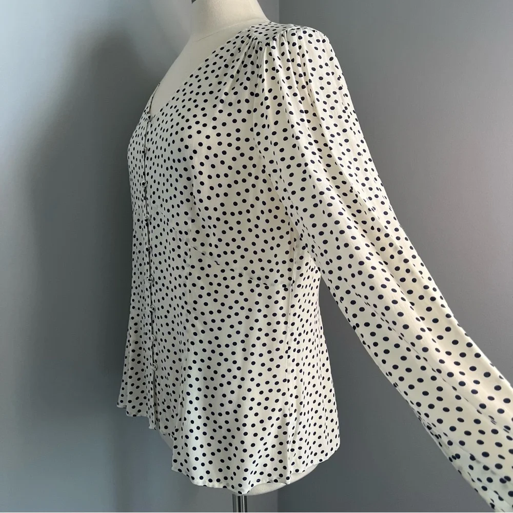 Talbots 14 Cream w/ Navy Scattered Dots Button Up Blouse Top Shirt